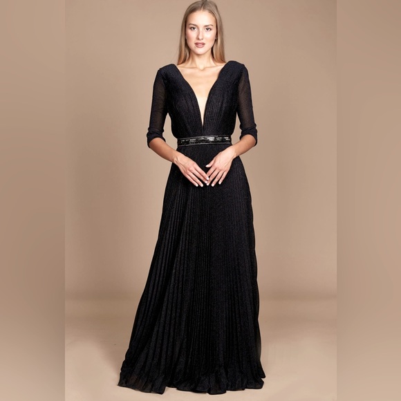 Dylan & Davids Long Sleeve Formal Evening Dress - Picture 2 of 3
